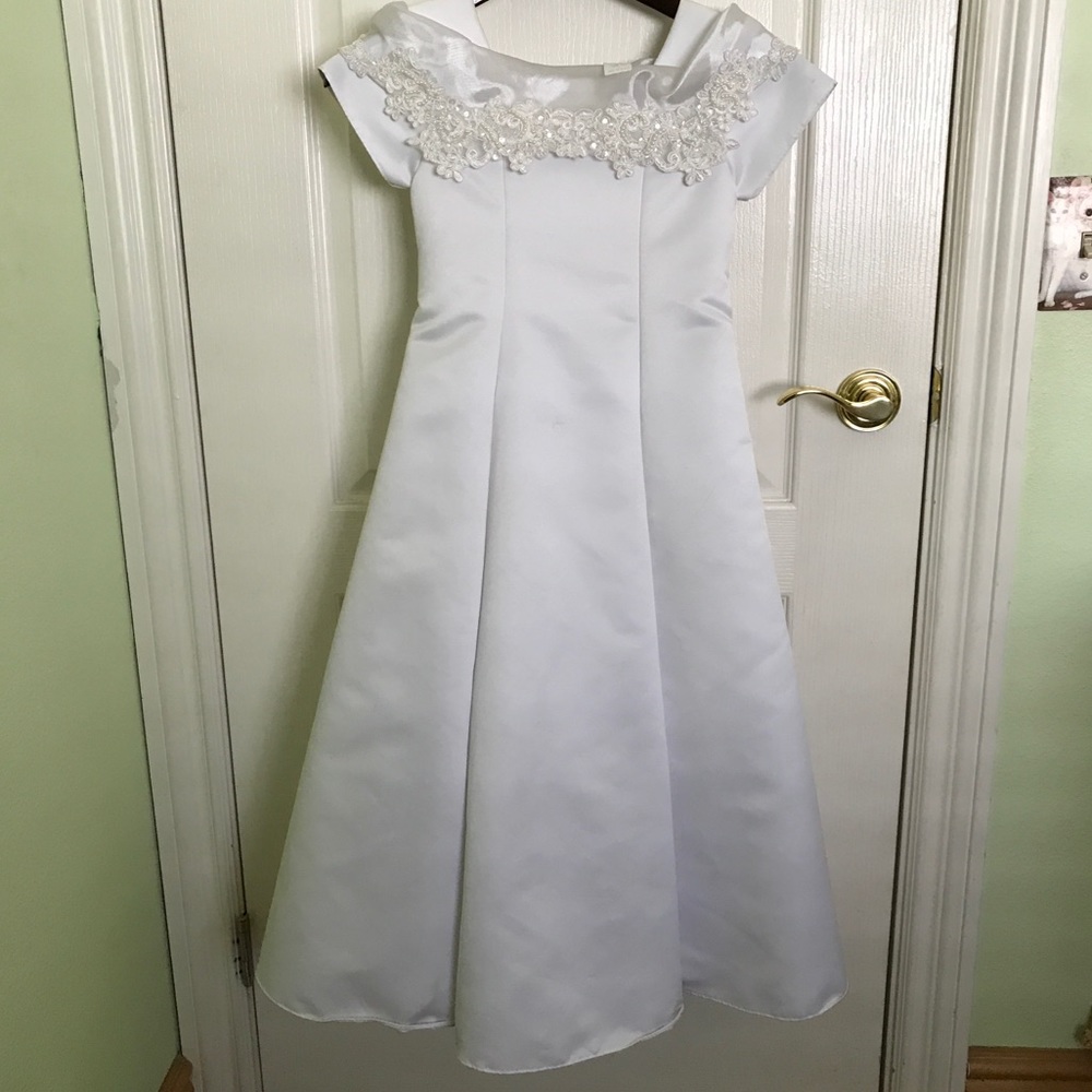 Girls white first communion dress size 6